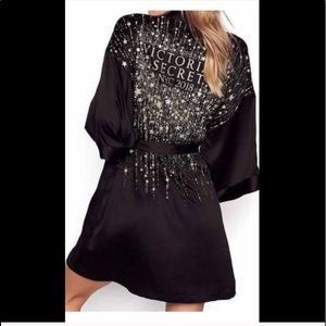 Special Ed. Victoria’s Secret NYC 2018 stars robe